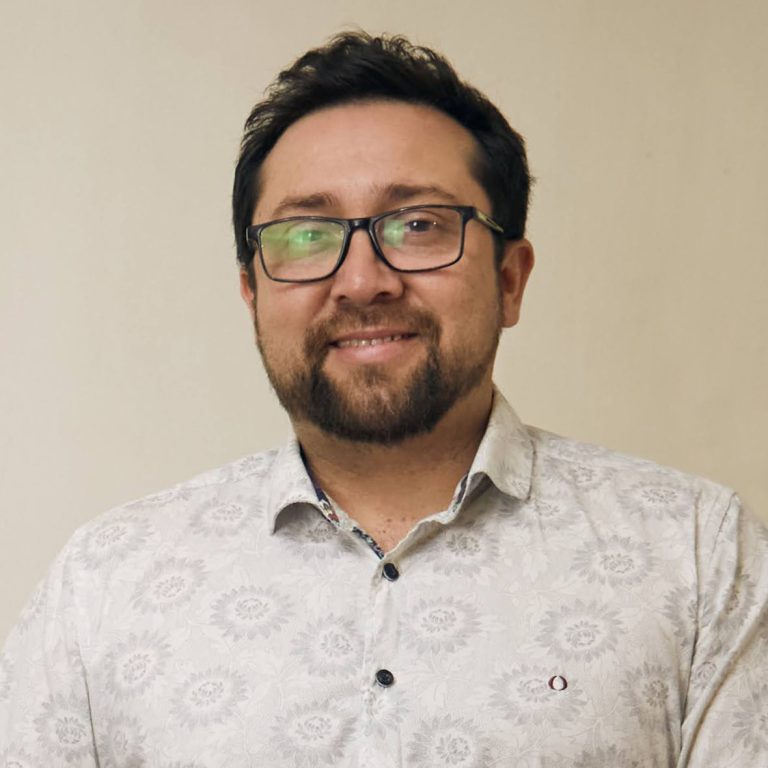 Pastor Elías Romeri